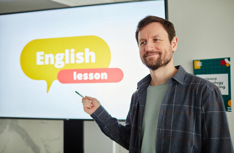 ¿Academia, preparador o autoestudio para preparar las oposiciones de maestros de Primaria de Inglés en Madrid? Pros y contras
